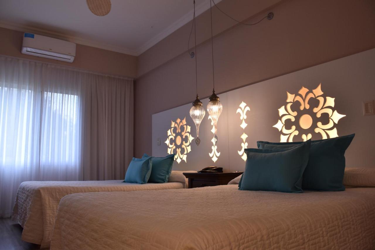 Howard Johnson Pilar Resort Spa & Convention Center Bagian luar foto