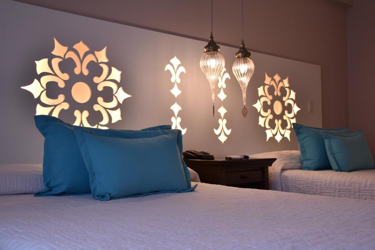 Howard Johnson Pilar Resort Spa & Convention Center Bagian luar foto